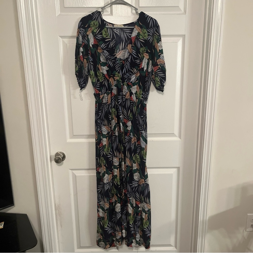 Tropical Leaf Print Maxi Dress